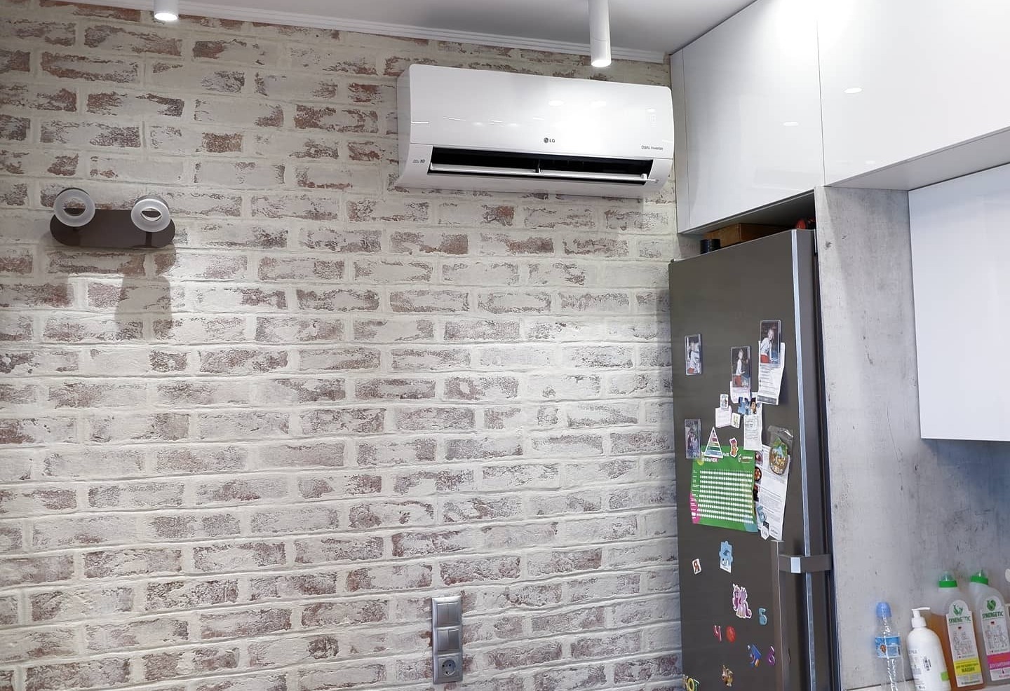 кондиционер на кухне Установка кондиционеров в москве